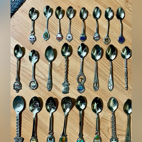 Collectable spoons - Picture 3 of 5
